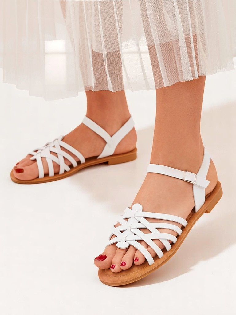 Resti Royal Fashion Women's Livia sandals with decorative straps