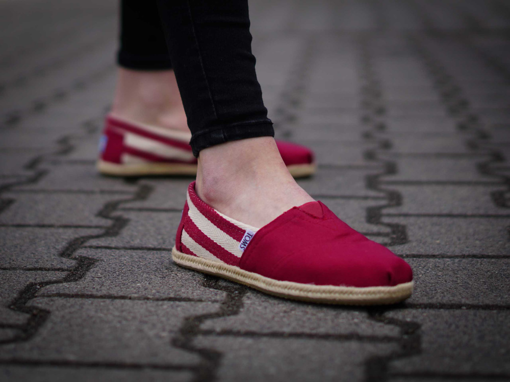 Toms - Classic červené espadrilky