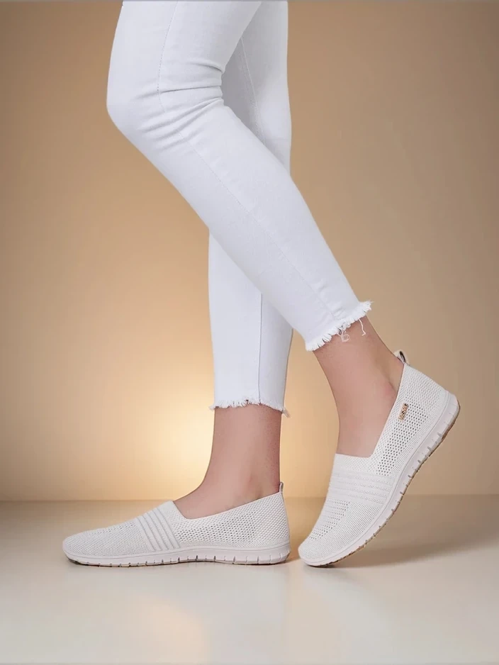 Resti Women's sporty loafers Sortpes