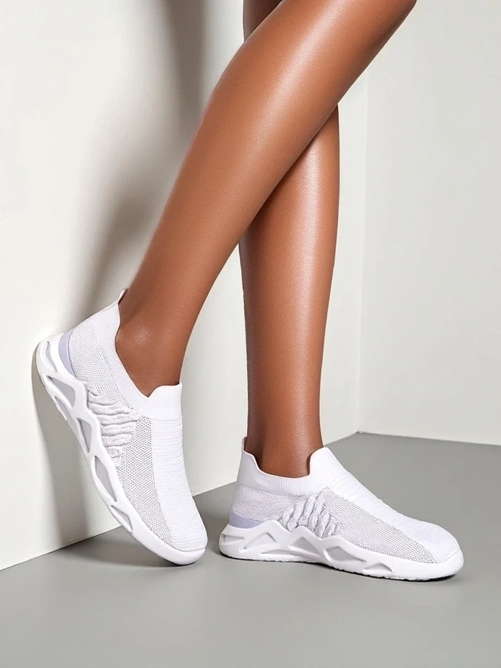 Resti Slip-on women's sneakers with rhinestones Elavises