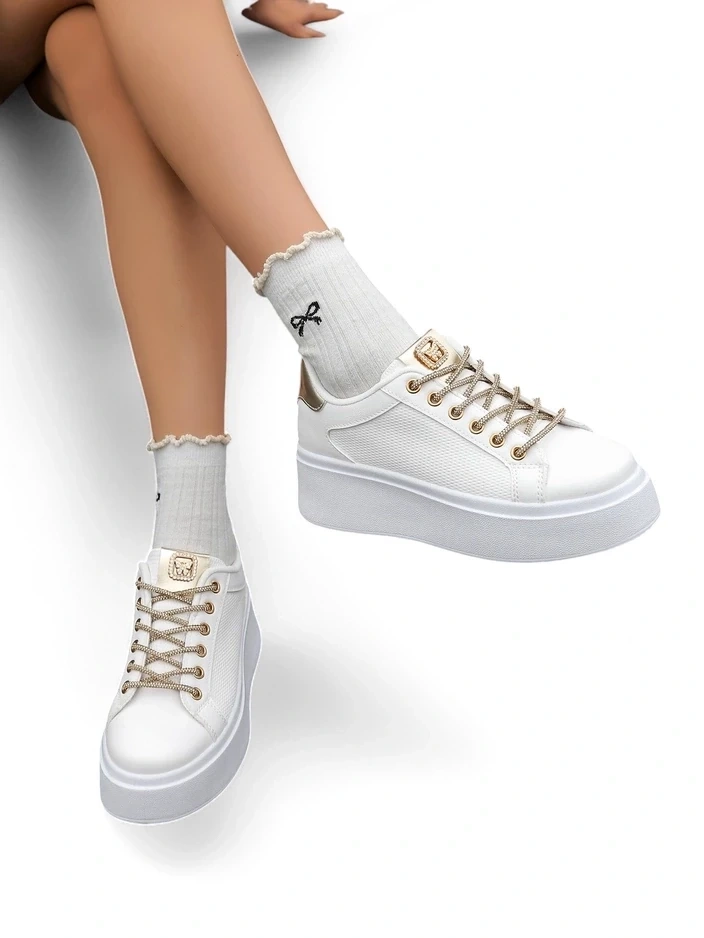 Resti Women's sporty sneakers with decorative laces Eone