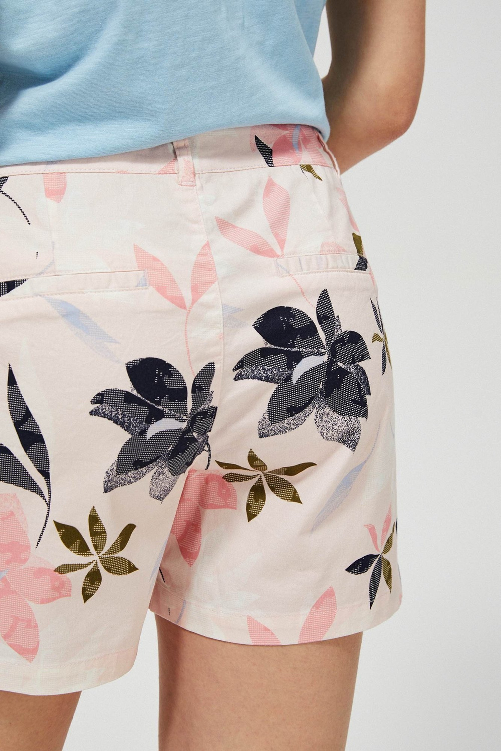 Pantaloni scurti de dama, Moodo Basic