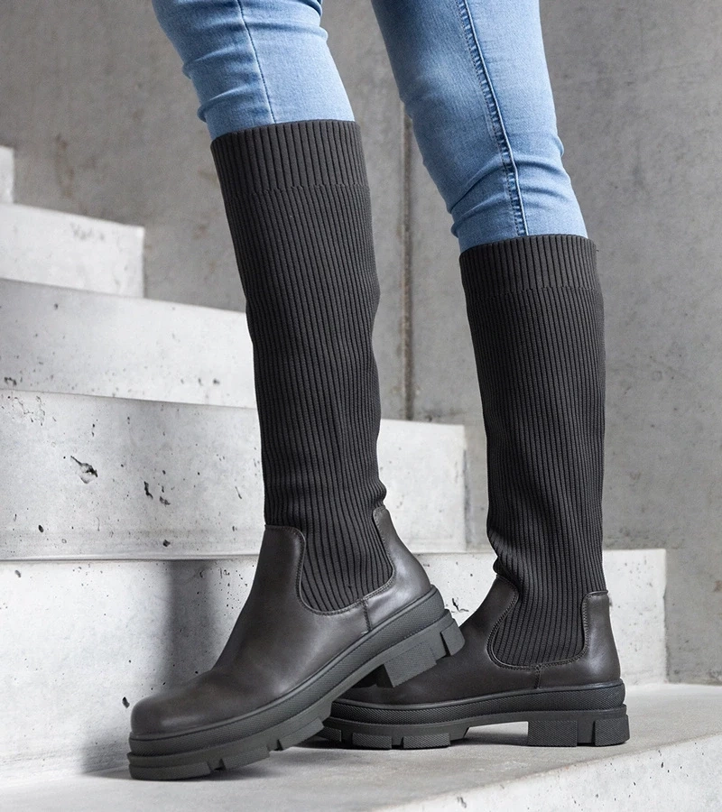 D/CEO Black insulated boots Castro