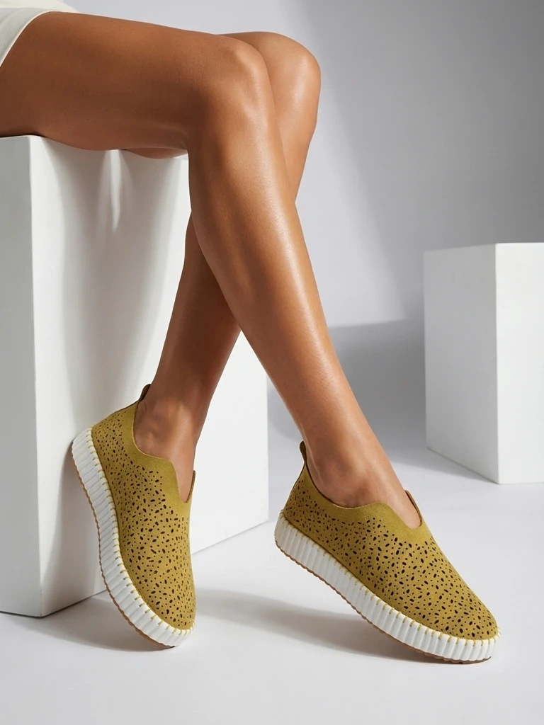 Dámske slip-on topánky Resti Adella žlté