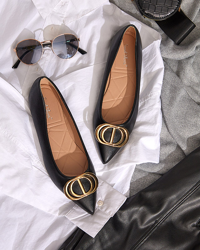 Resti Women&#039;s black and gold pointed ballerinas with an ornament on the toe Manico - Footwear