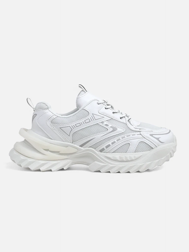 Resti Women&#039;s sports sneakers with a thicker sole Nettes