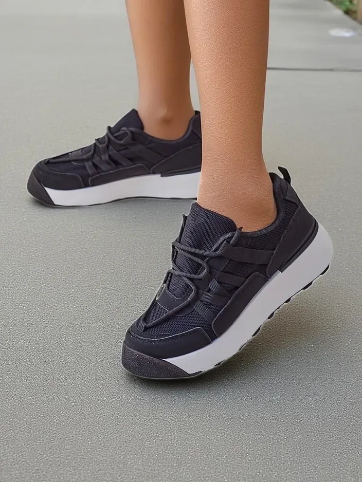 Resti Women's sporty sneakers Clevsa