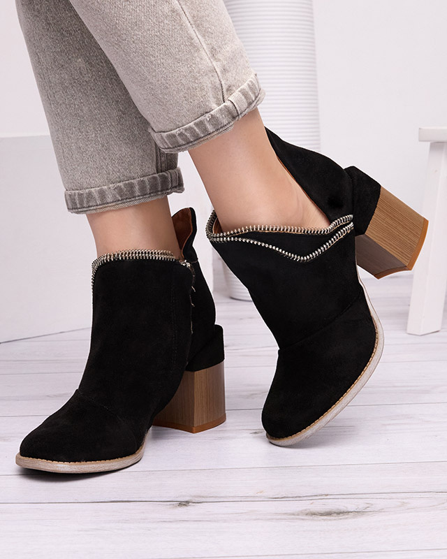 Resti Black women&#039;s insulated boots on a post Mukis - Footwear
