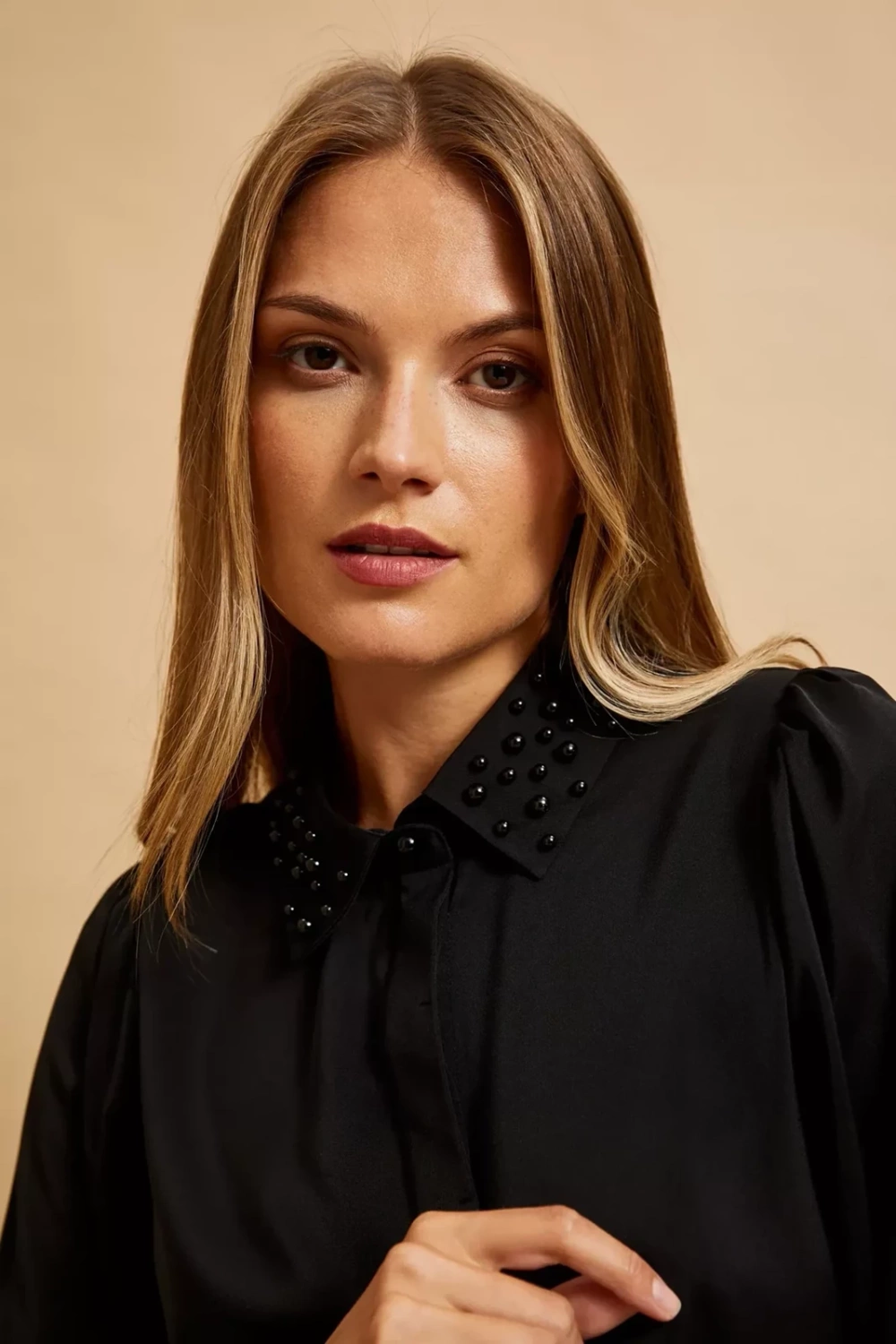 Marisse Black Shirt With Decorative Collar