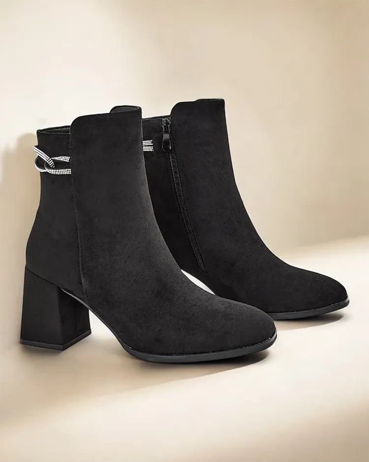 Resti Women&#039;s ankle boots on a post Losite