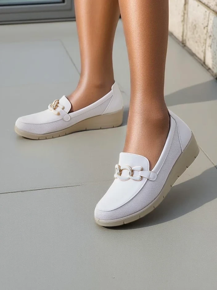 Resti Women's moccasins on a low wedge Lepor