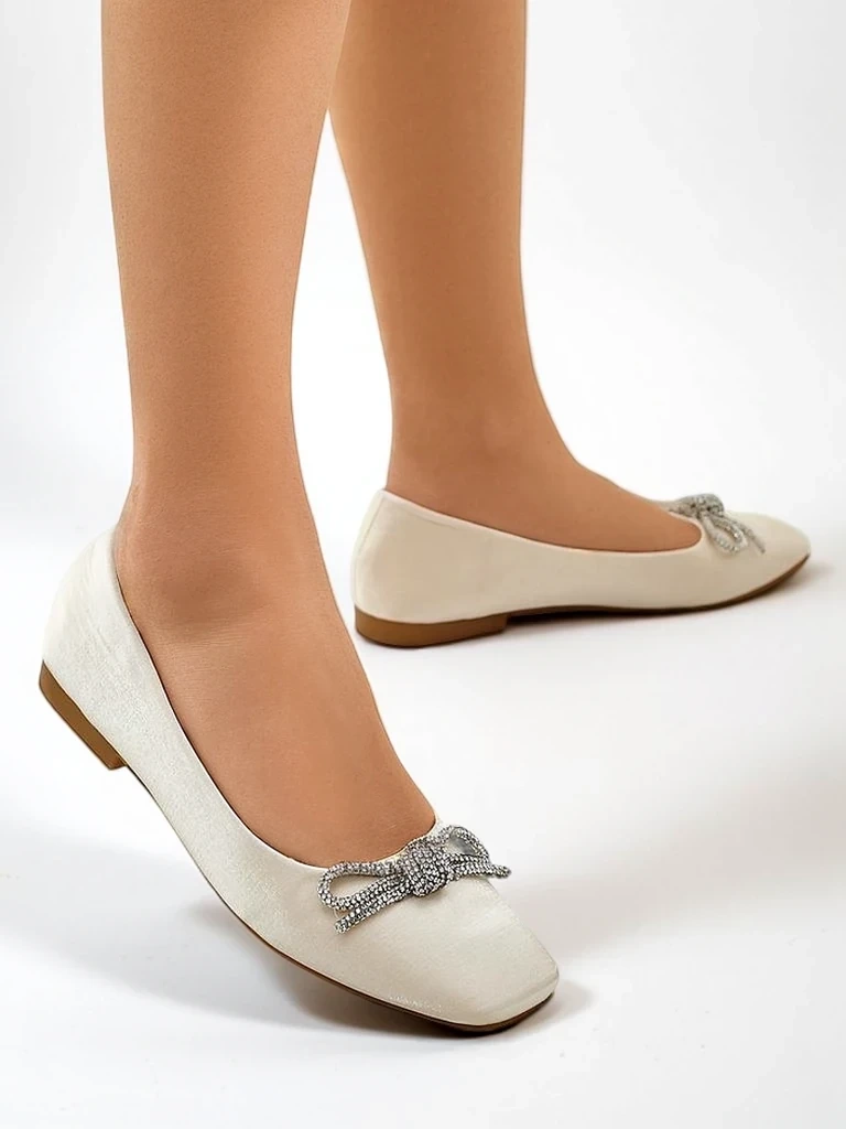 Resti Womens ballet flats with a bow and shine Ofenal