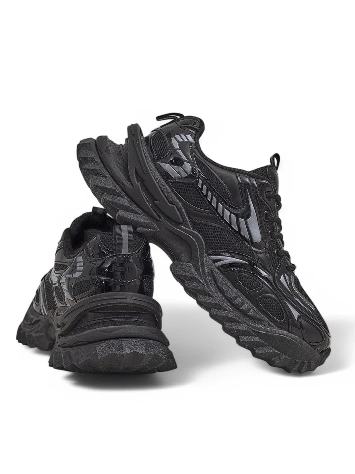 Resti Women's Lacquered Sneakers Leysi
