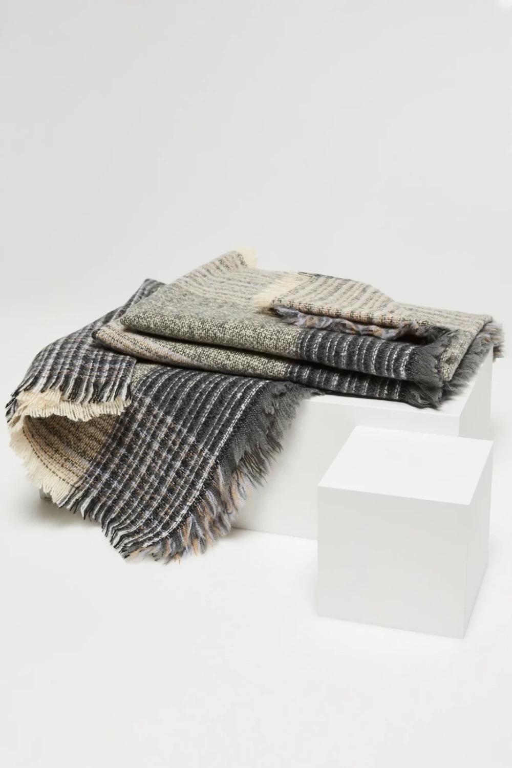 Marisse Women&#039;s Scarf Z-Sz-4521 Grey