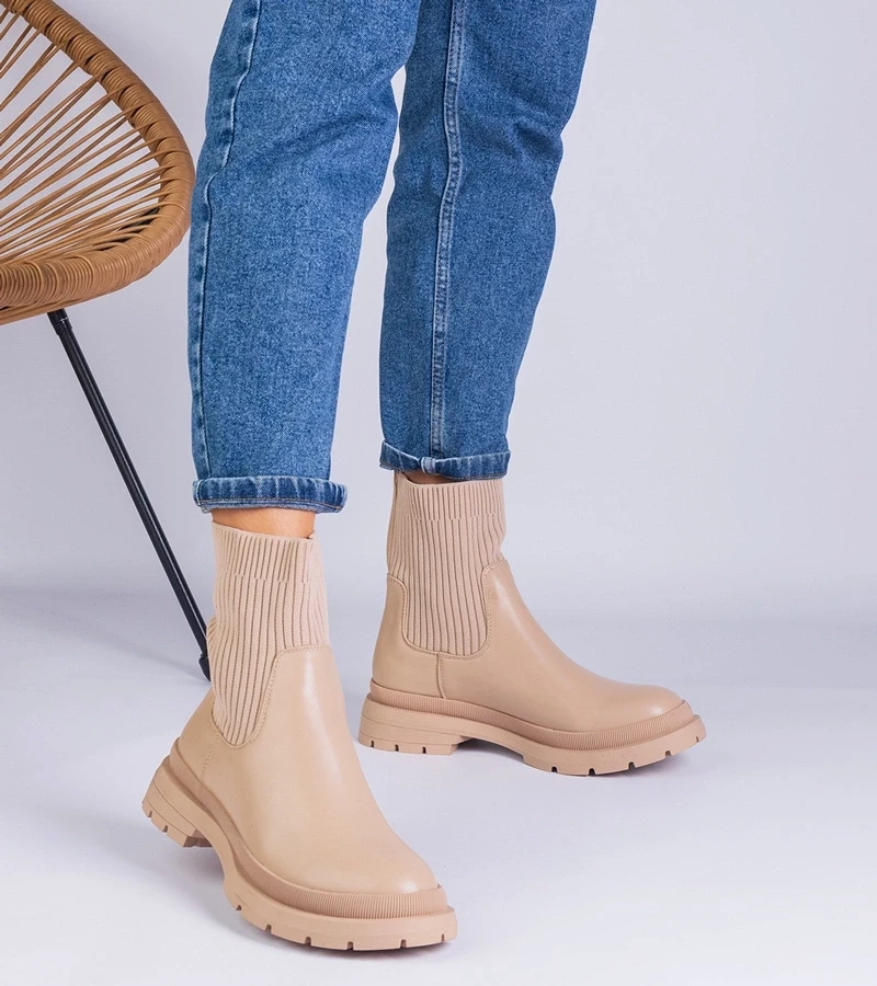 UR/CEO Brown ankle boots with a textile upper Kalvaria