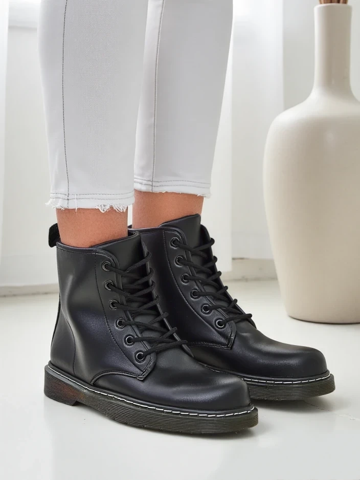 Resti Women's Boots Frioze