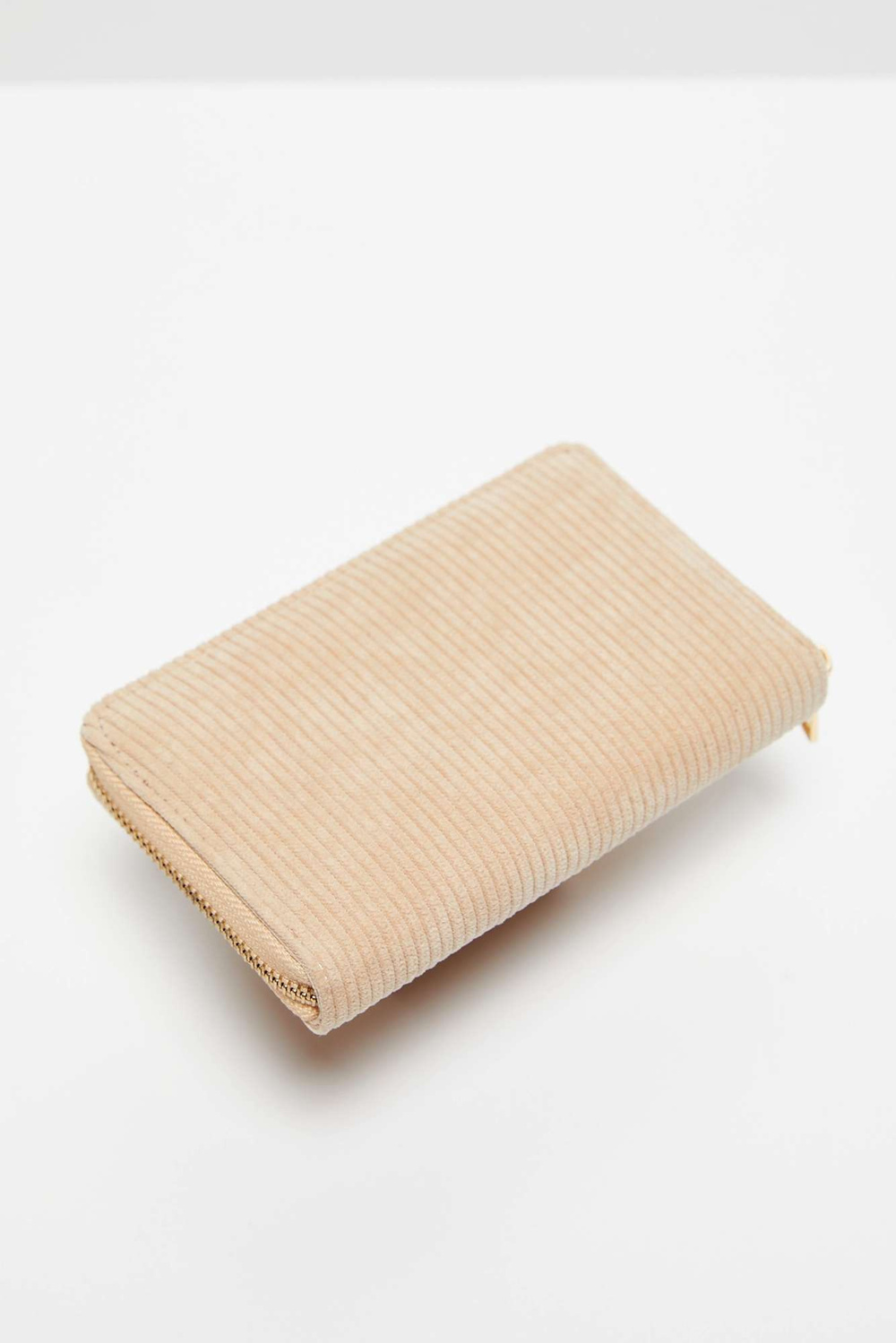 Marisse Wallet with a structured texture