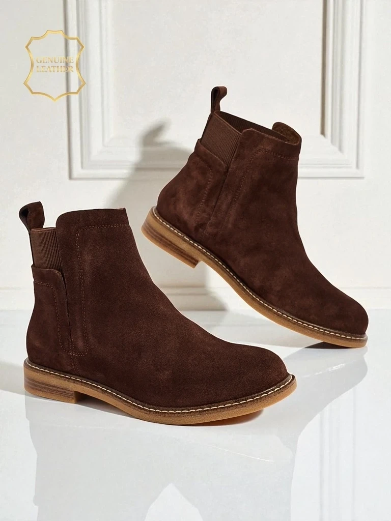 Resti Cuoio Elegante: Brown Suede Ankle Boots for Stylish Women