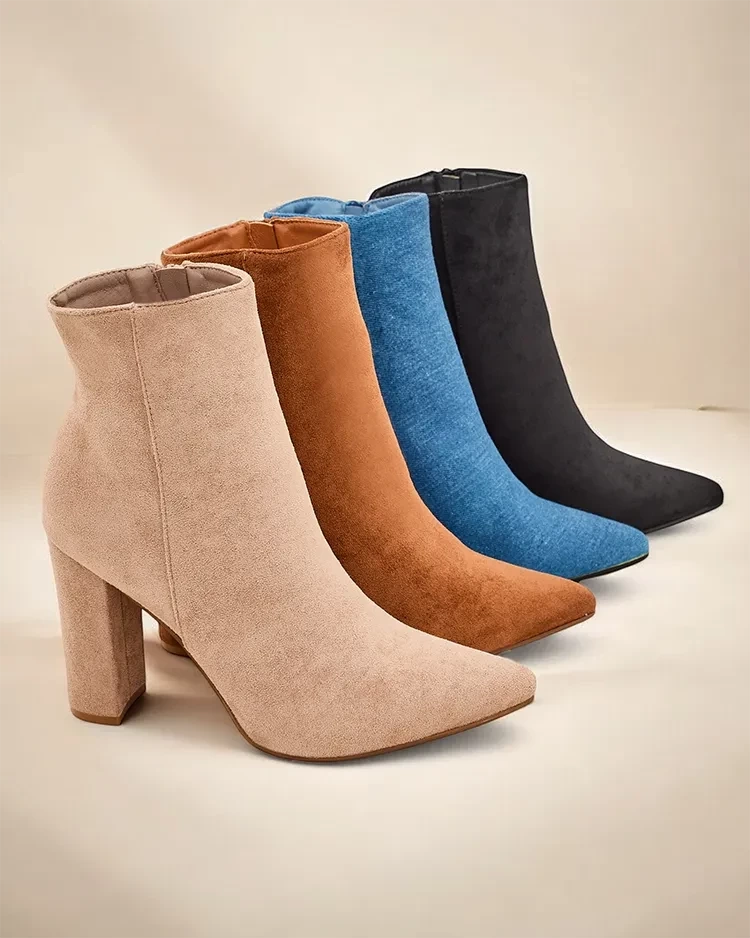 Resti Women's ankle boots on a post Fozi