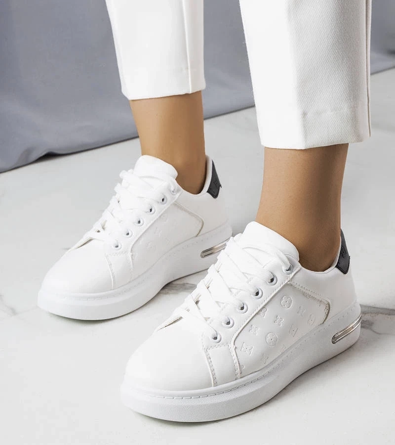 D/CEO White trainers Justar