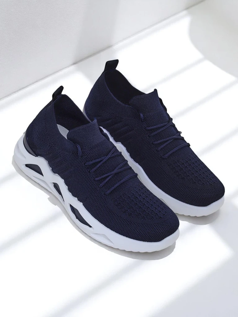 Resti Kaenno Women's Fabric Sneakers