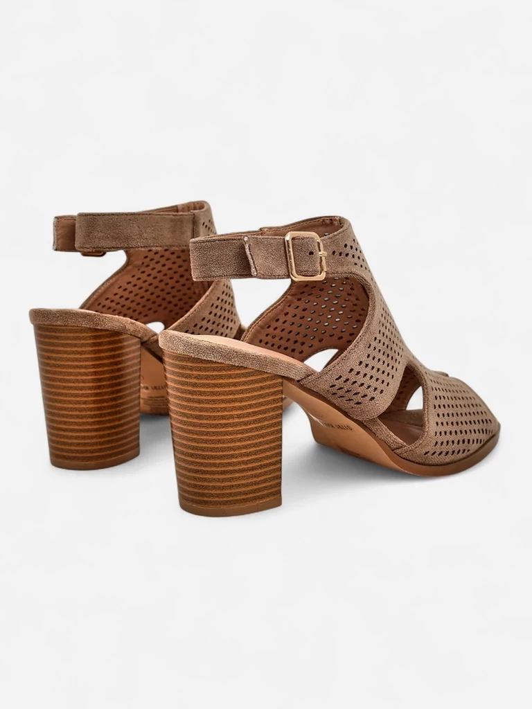 Resti Women’s perforated block‑heel sandals Abetle