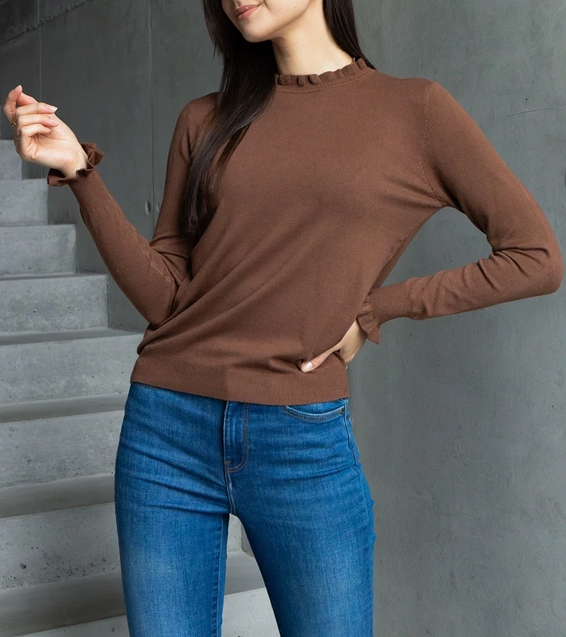 UR/CEO Brown soft sweater with ruffle detail Luel