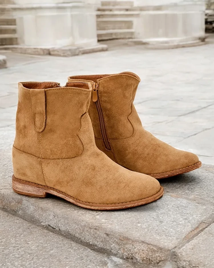 Resti Brown ankle boots with cowboy style on covered wedge Patorias