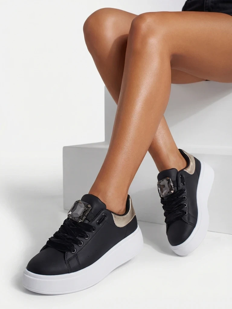 Дамски маратонки на платформа