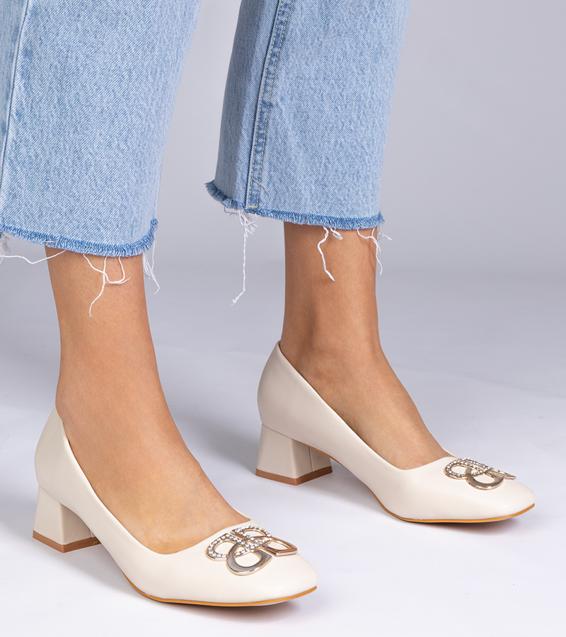 Gemre Beige sports sneakers with sock-like upper Kreta