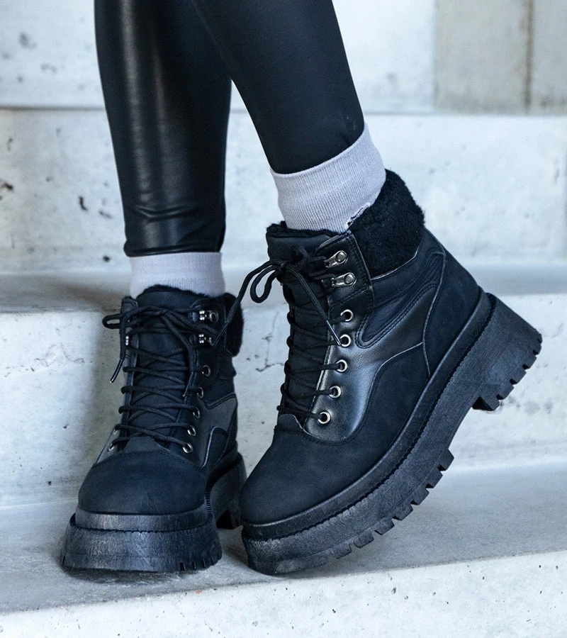 Gemre Cizme negre cu talpă groasă și blăniță Best.