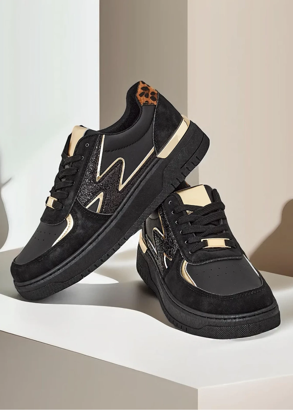 Resti Women's sports sneakers Noetu