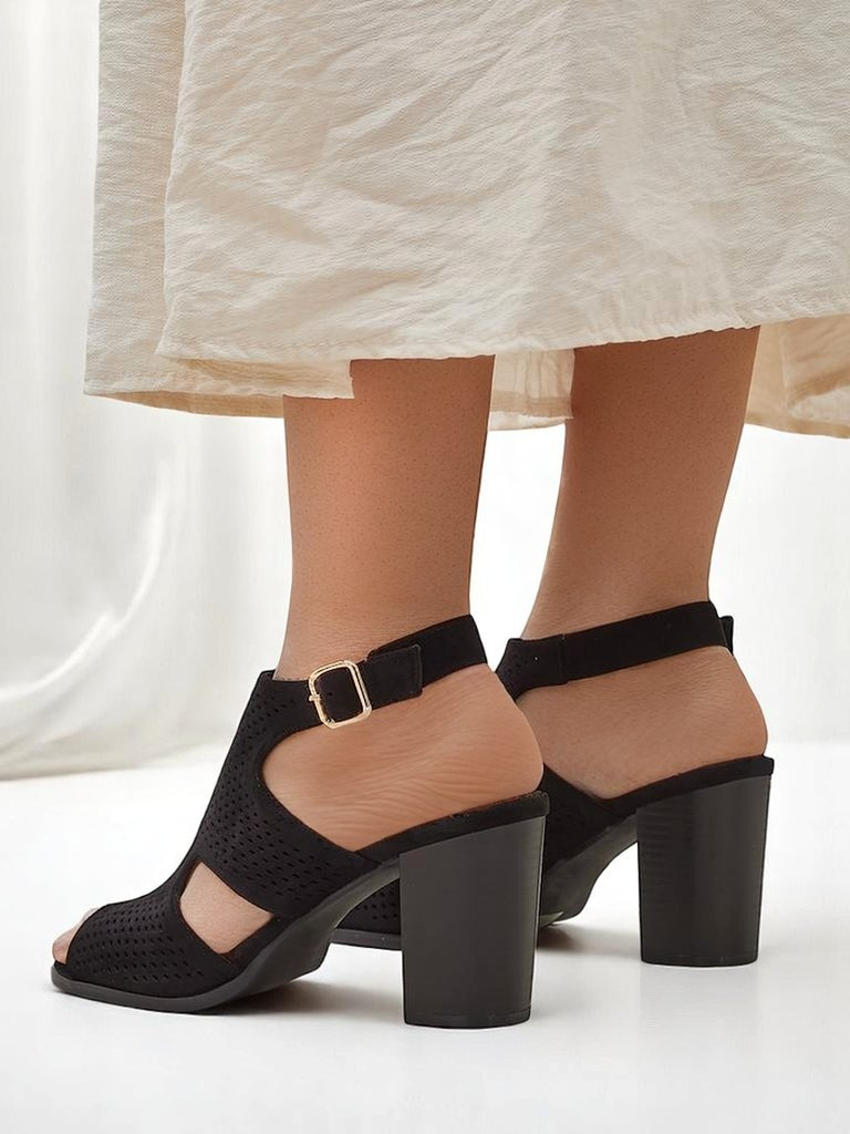 Resti women’s hollow-out block heel sandals Abetle