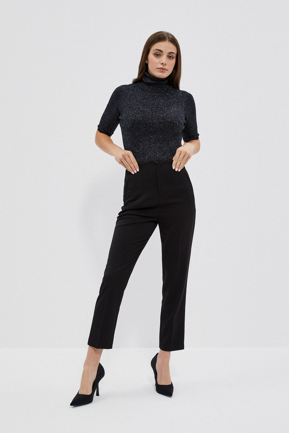 Turtleneck with metal thread