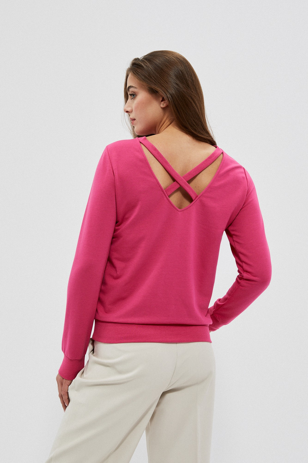 Sweatshirt with a neckline on the back