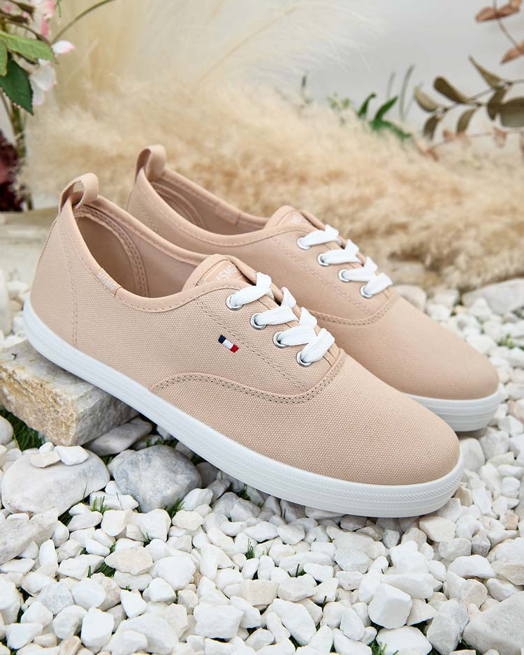 Resti Women's Secilla Sneakers