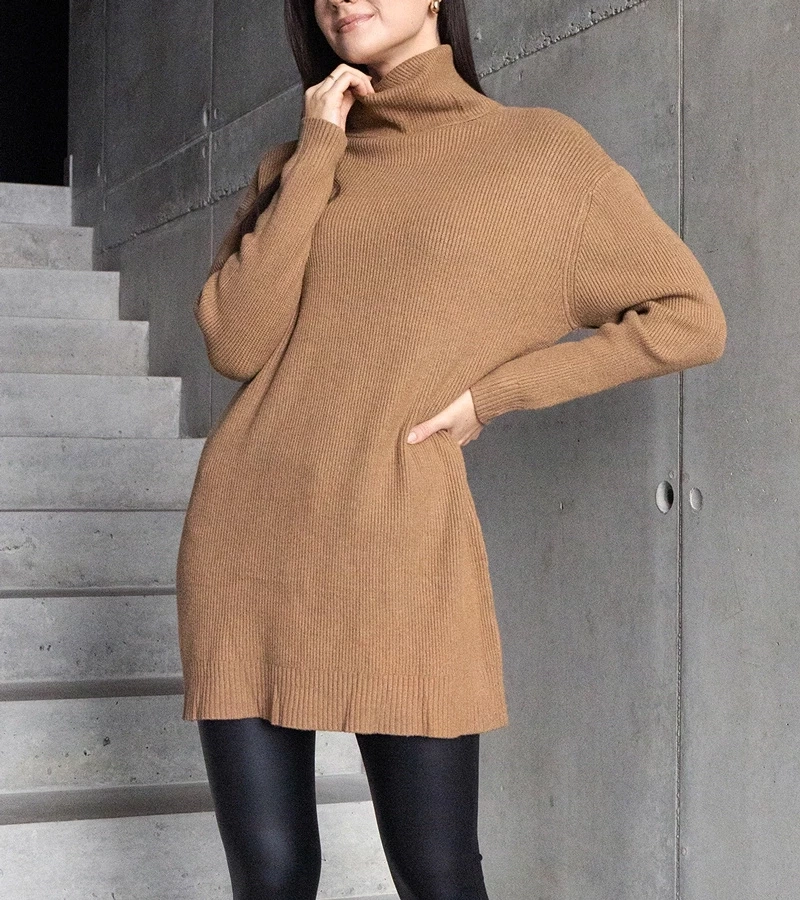 UR/CEO Long brown soft turtleneck sweater Kali