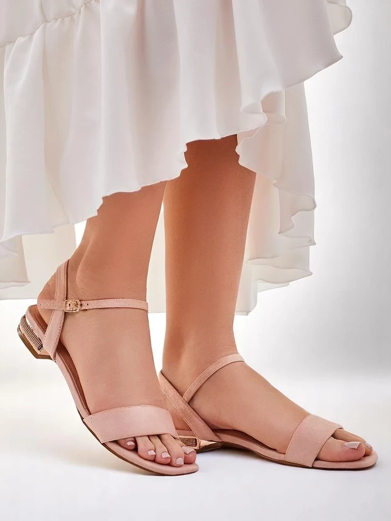 Resti Women's flat sandals Aronies