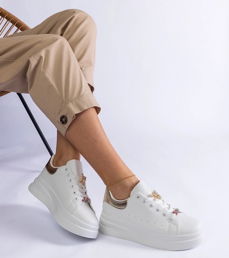 Gemre White platform sneakers decorated with a butterfly Aranda