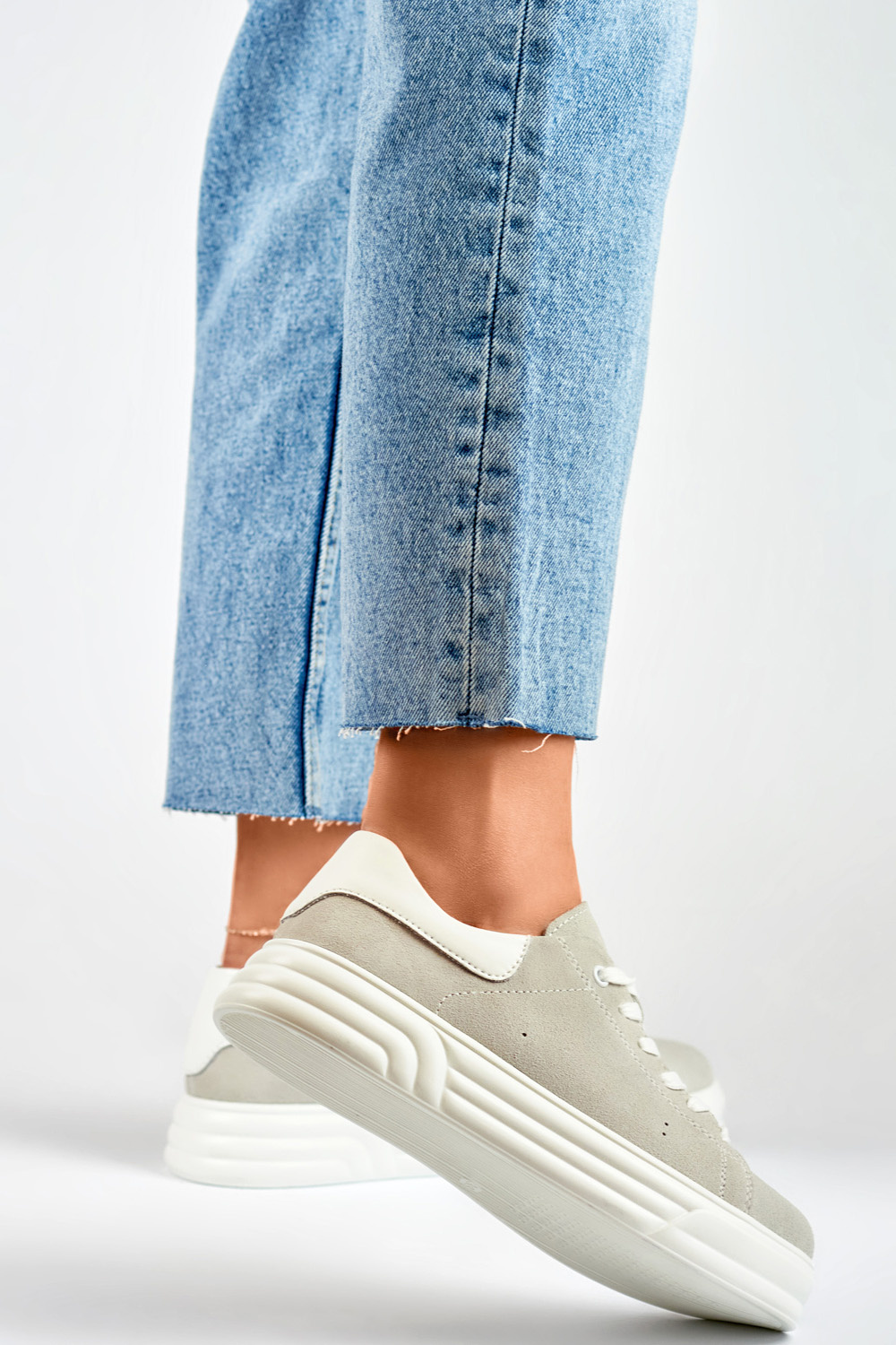 primohurt Skórzane buty damskie na płaskiej podeszwie szare