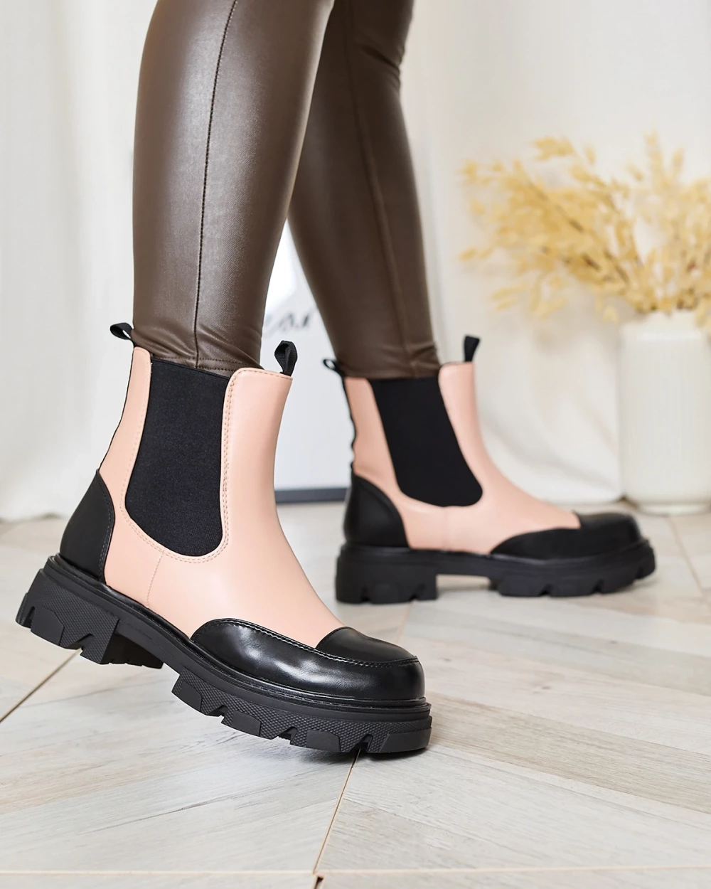 Resti Pink Women&#039;s Userrus Boots