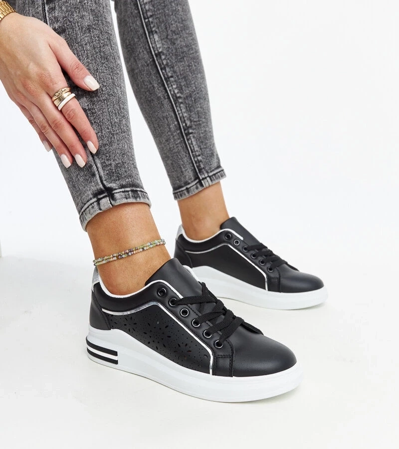 Gemre Sneakers negri perforați cu sclipici Zorka