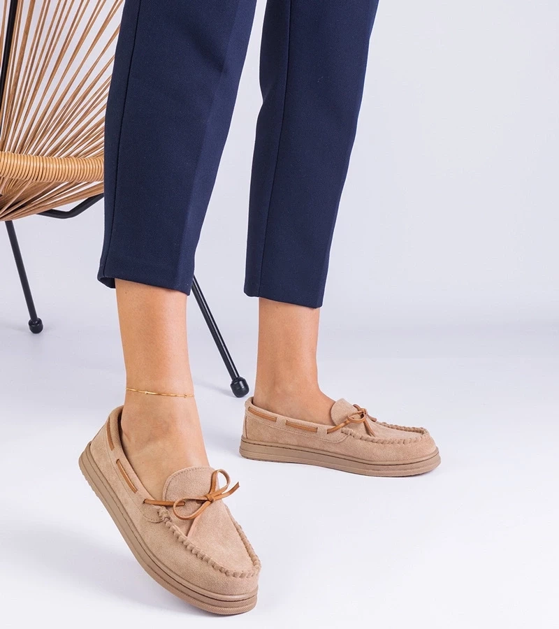 Gemre Mocasini bej pentru femei din piele ecologică întoarsă cu fundă Sarina