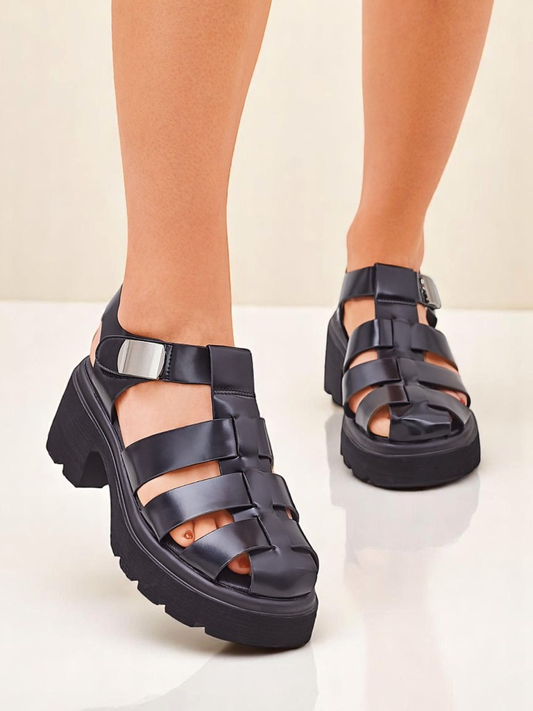 Resti Royal Fashion Women&#039;s Roman-style Bratz sandals