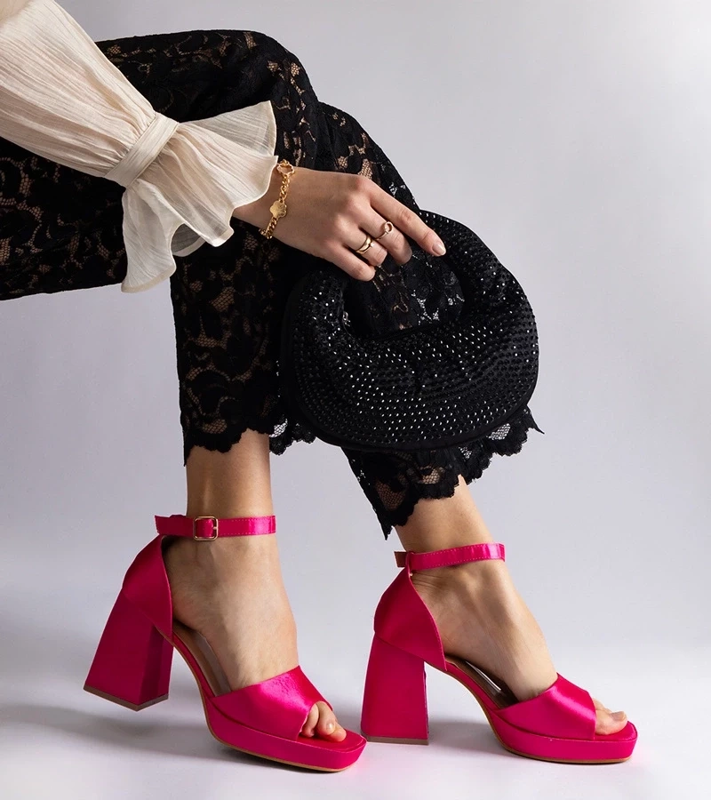 Gemre Sandale roz din satin cu toc masiv Saucedo