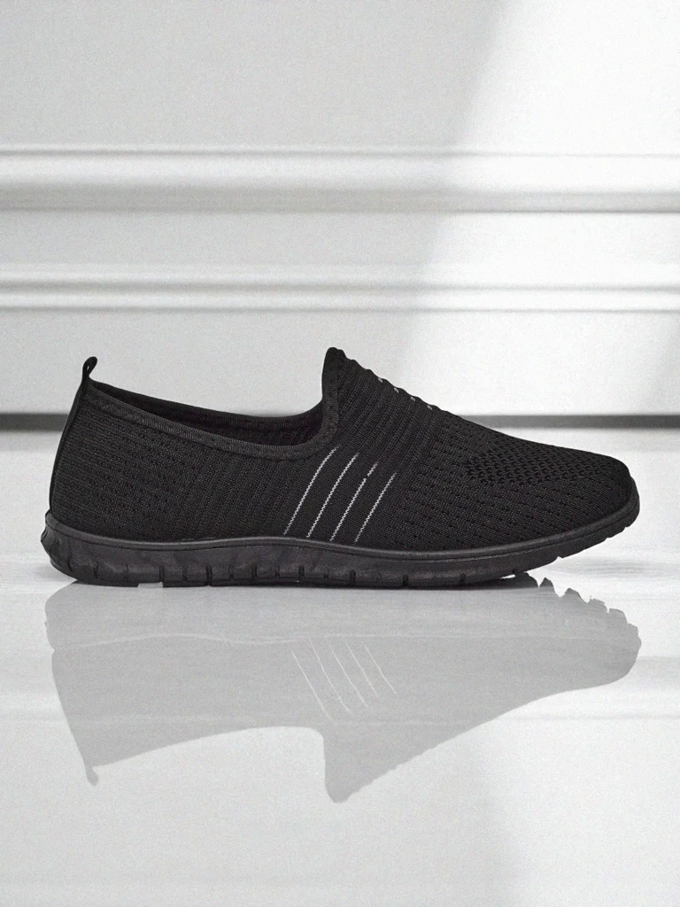 Resti Women&#039;s lightweight Alethea black fabric moccasins - stylish for summer and spring