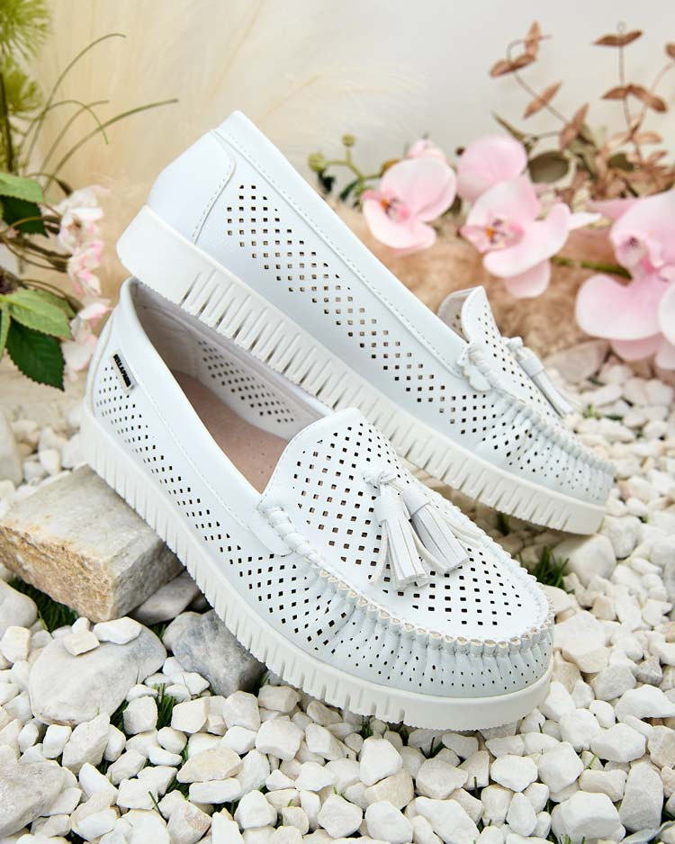 Resti Women&#039;s openwork moccasins Molaffa