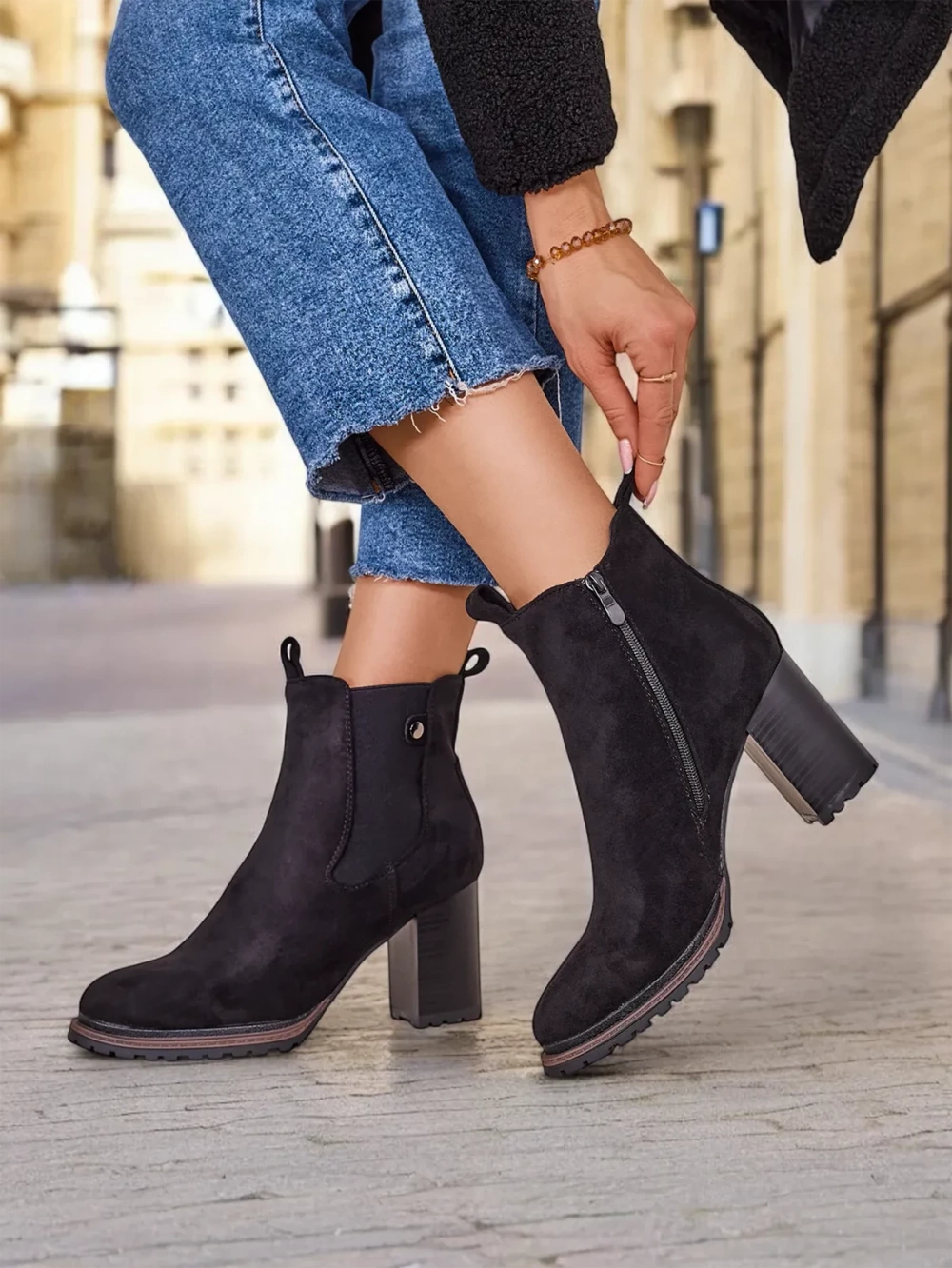 Resti Women&#039;s eco-suede ankle boots on a pillar Idilla