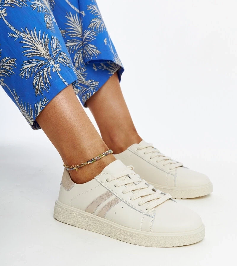 D/CEO White trainers Justar
