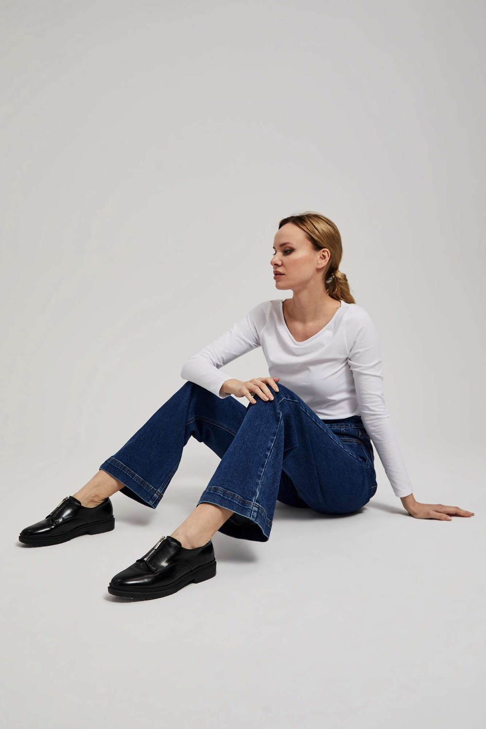 blugi cu picioare largi